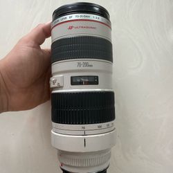 Canon 70-200mm f/2.8 EF