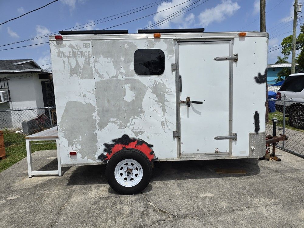 Mini Camper/ Office/ Off The Grid 12' TRAILER
