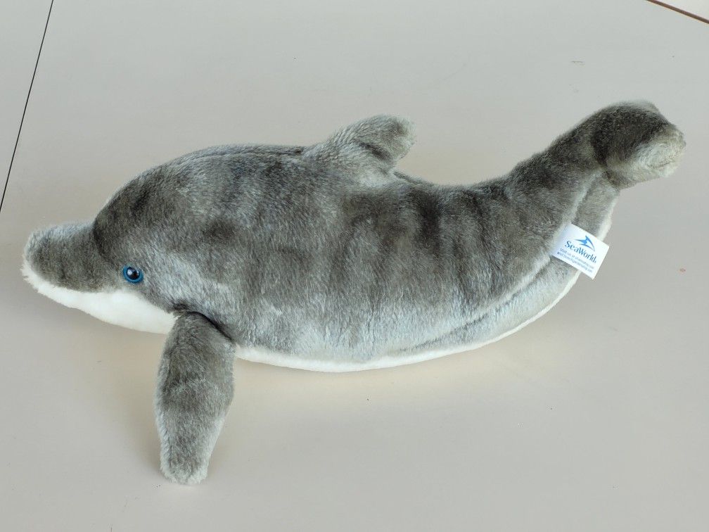 Sea World Busch Gardens 14" Dolphin Blue Eyes Plush Stuffed Animal Toy. This delightful plush Sea World Busch Gardens dolphin toy is sure to be a bel