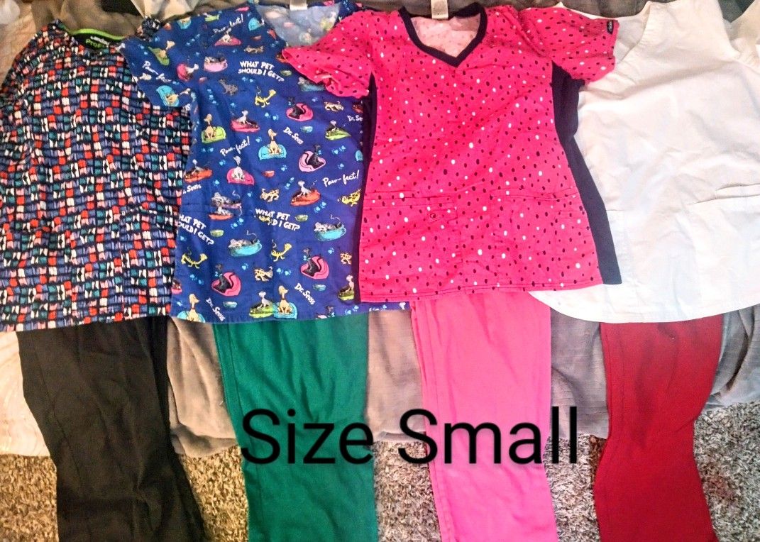Women's Size Small Scrubs Bundle