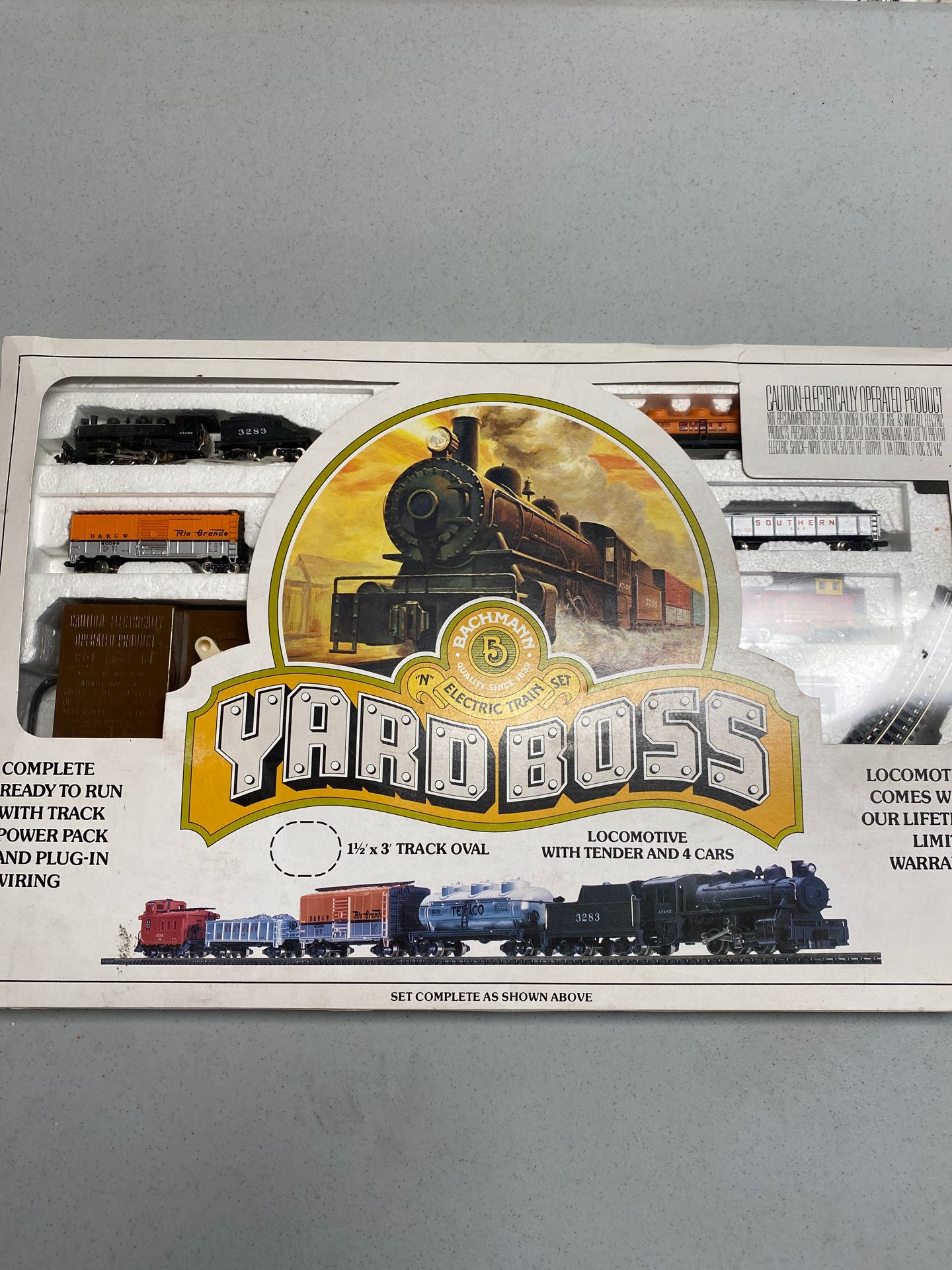 Bachmann “N” Gauge Electric Train Set