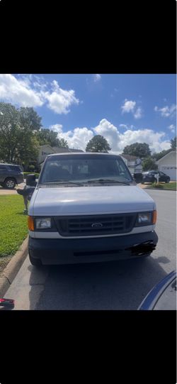 2004 Ford E-150