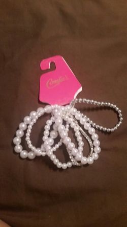 Pearl bracelets