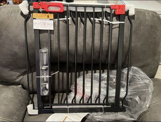 Baby Safety Gate / Pet Gate