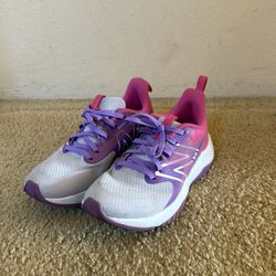 New Balance kids size 2 shoes