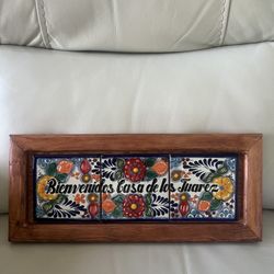 Spanish Welcome Sign