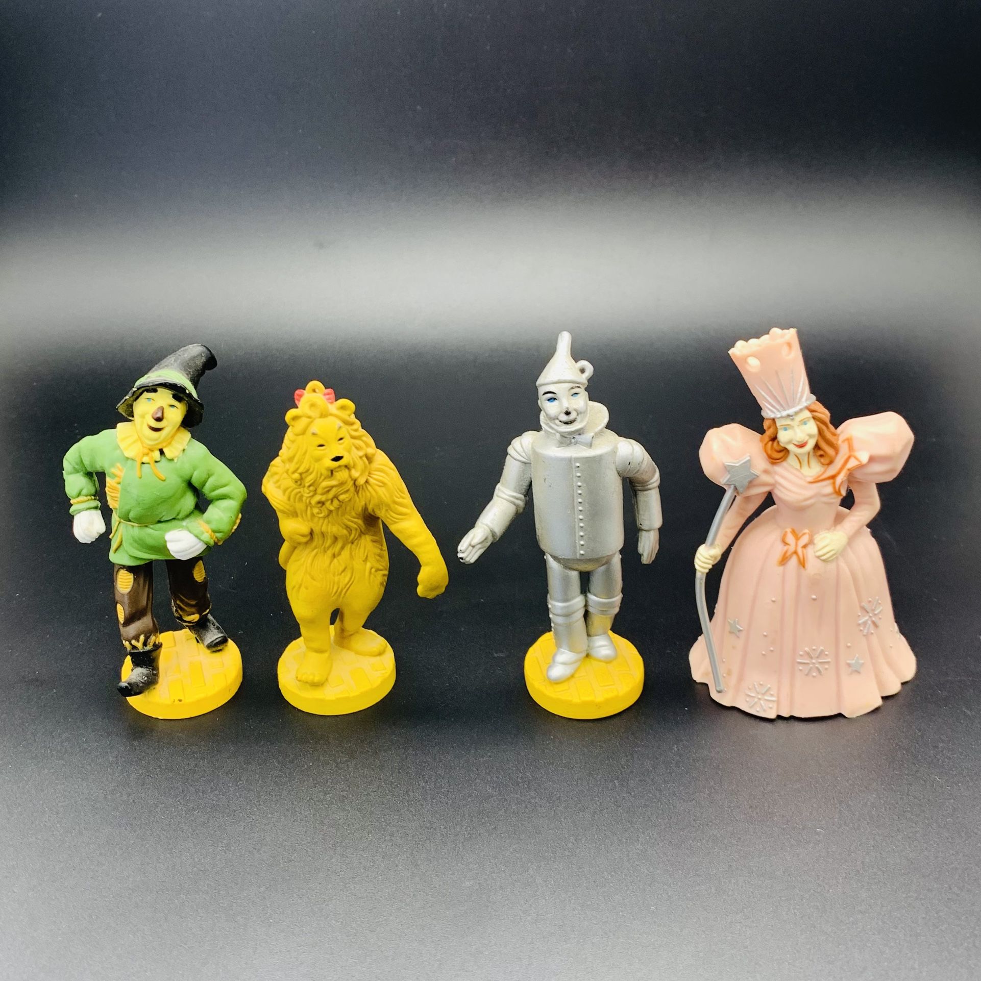 Loew's Ren MGM Turner Presents 1987 The Wizard of Oz Set of 4 Figure Ornaments Only USED