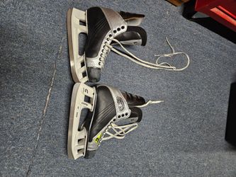 Bauer Ice Hockey Skates - size 10