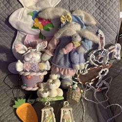 Assorted box of Easter decorations