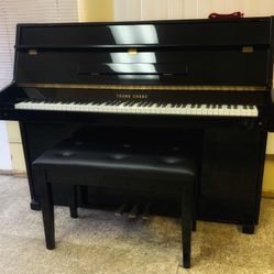  “Young Chang” sweet and petite studio piano/will deliver  