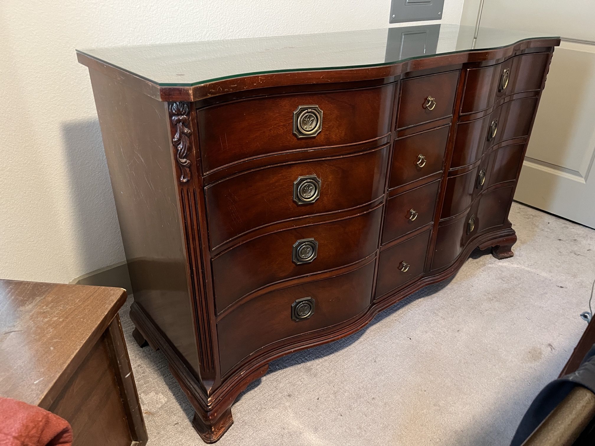 Bedroom Set: Dresser, Mirror, Nightstands