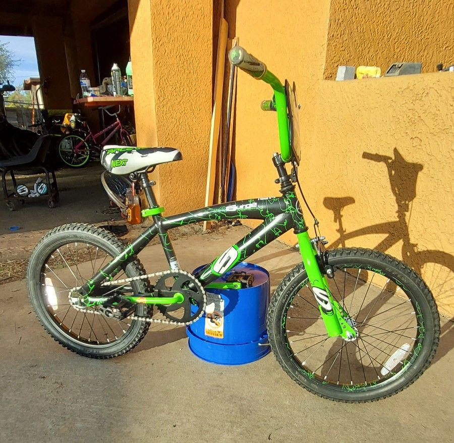 Next Surge Bmx Bike 18"