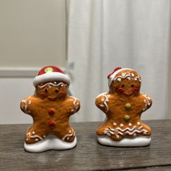 Gingerbread Salt And Pepper Shakers