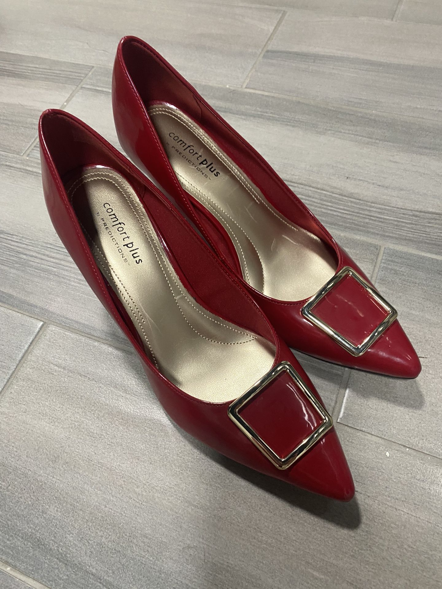 Red Heels Size 8,5