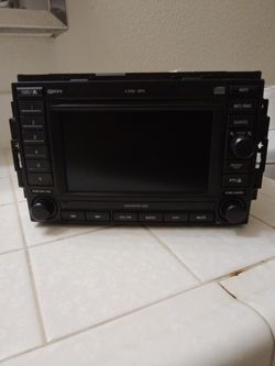 Dodge Chrysler, Stock In Dash In Excellent Condition , Out Of a 2007 SRT May Work For Other Models