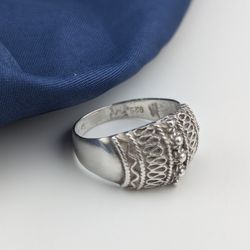 925 Sterling Silver Ring SIZE 9