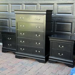 Dresser & End Tables