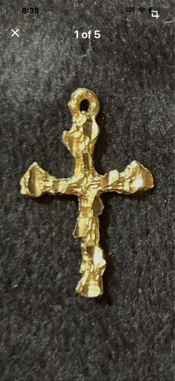 14K yellow gold nugget cross pendant