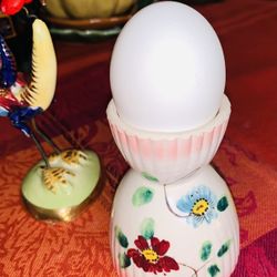 VINTAGE 1950’s Hand Painted Ceramic EGG CUP
