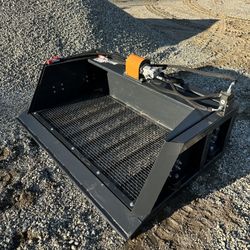 Skid Steer Vibrating Screening Bucket 