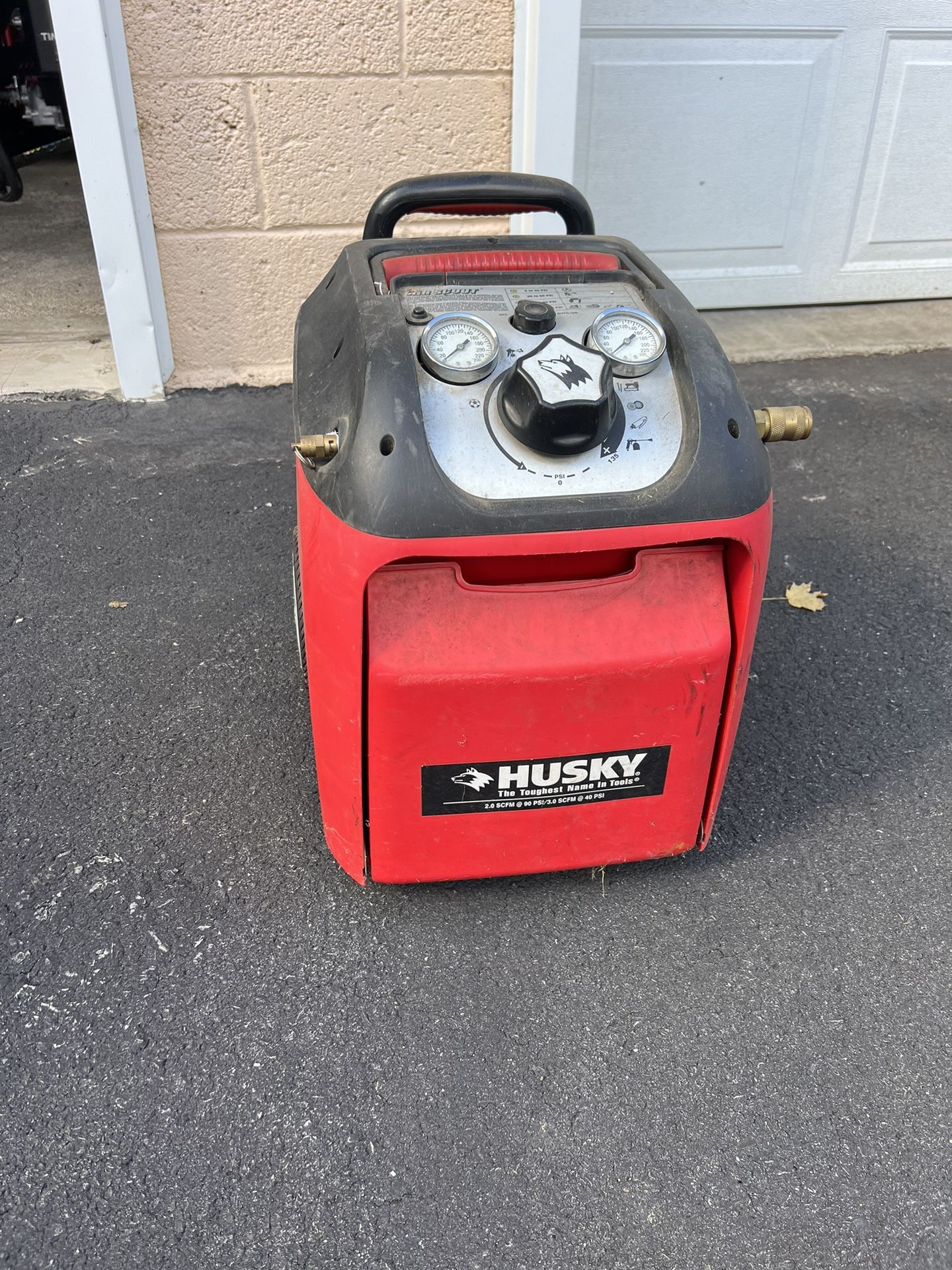 Husky Air Scout Air Compressor works perfectly