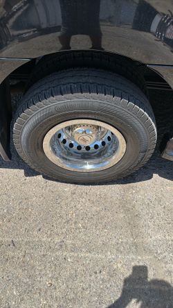 Continental LT215/85R16