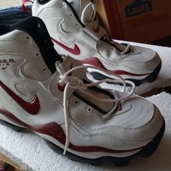 Football Shoes Like New Size  17