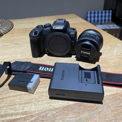 Canon R10 With RF-S 18-45