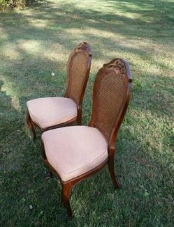 Vintage Drexel Chairs and Table