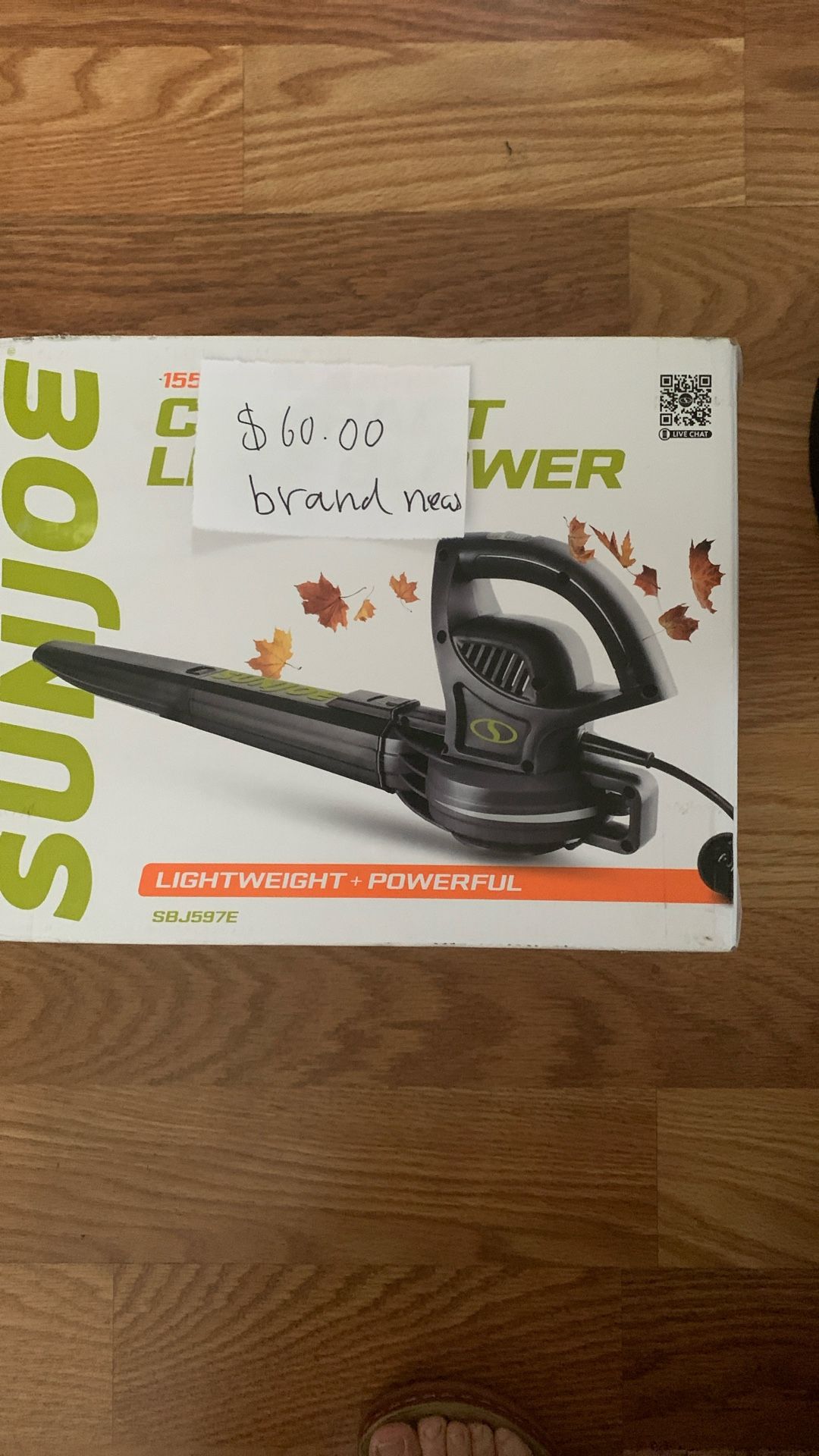 Electric Sunjoe Blower leaf