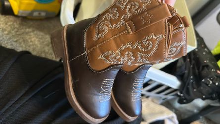 Toddler Boots Size 5