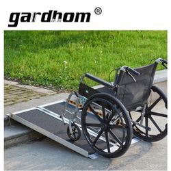 BRAND NEW WHEELERCHAIR....RAMPS