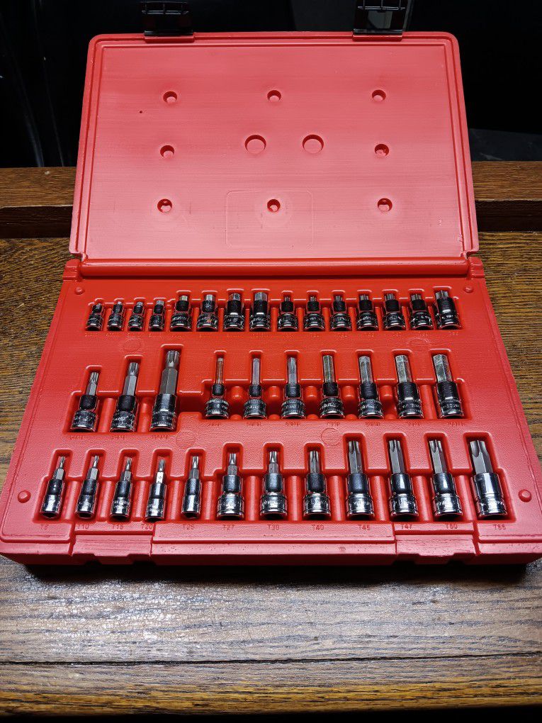 Snapon 37 Piece Star And Heck Set