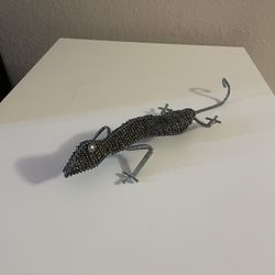 Beaded Wire Lizard Sculpture - Free-Standing Wire Sculpture
