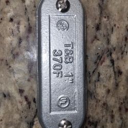 Thomas & Betts (T&B) 370F 1-inch Form 7 conduit body cover