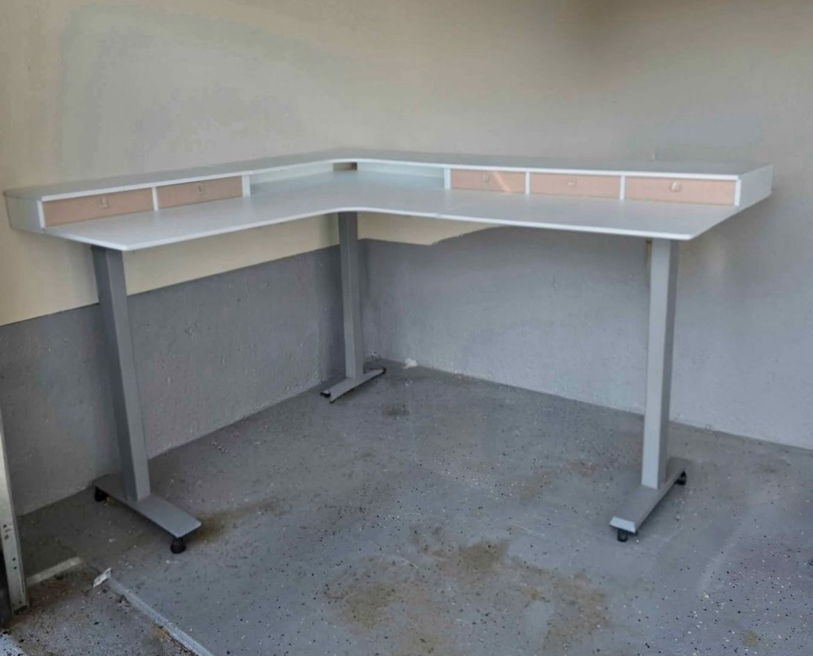 L-shaped Adjustable Height Desk
