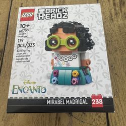Lego Mirabel Madrigal Encanto Brickheadz 40753