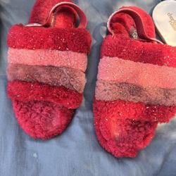 Sz 3 Ugg Sandals
