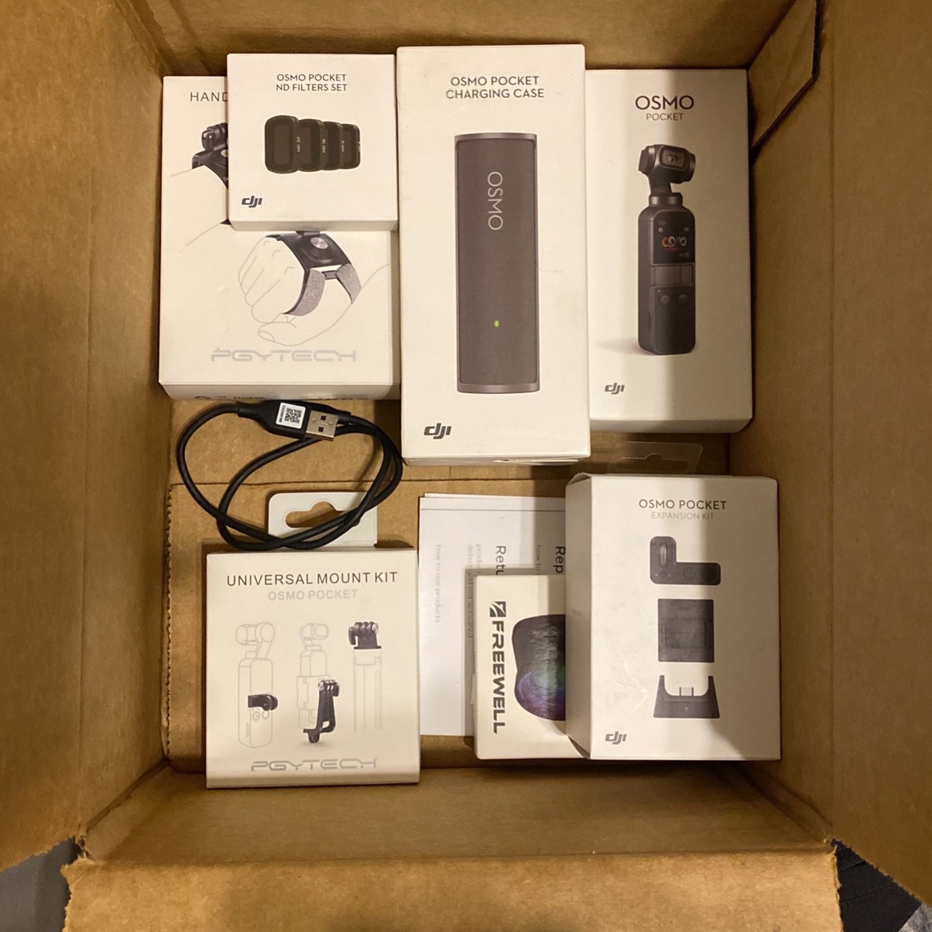 DJI Osmo Pocket Complete Starter Pack!!!!ONLY AVAILABLE TILL THE 6th!!!