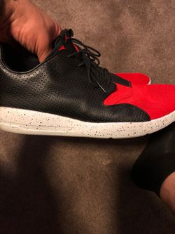 MichaelJordans men’s size 13