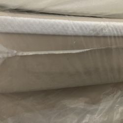 Tempur-pedic king allure model memory foam mattress with Box springs. Must go this week. Brand new condition in the plastic