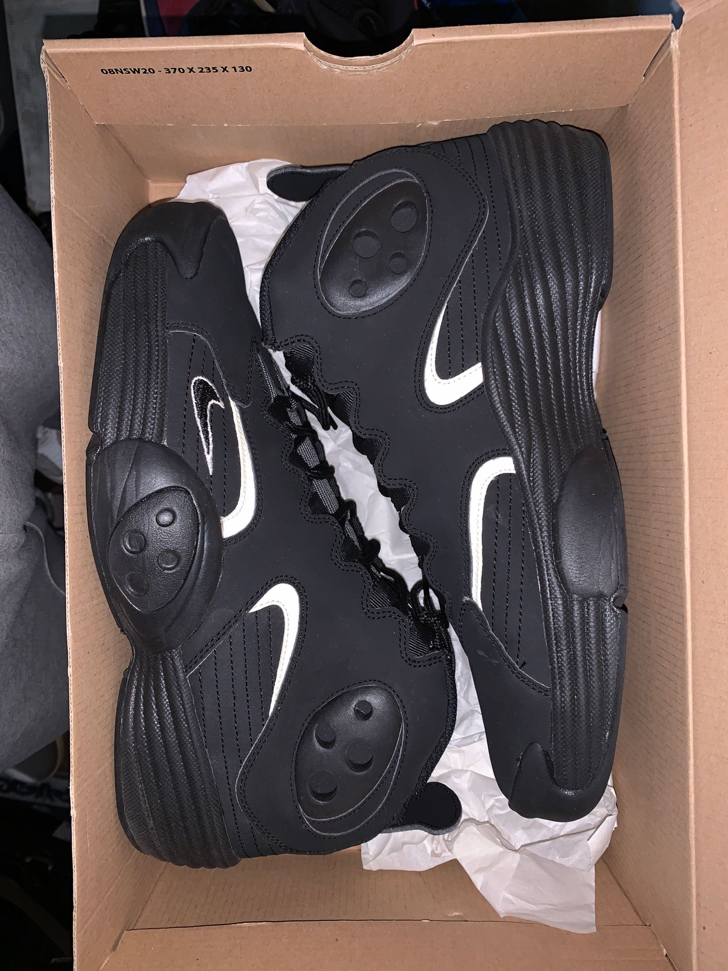 Nike penny 1s size 10.5 for Sale in Westchester, CA - OfferUp