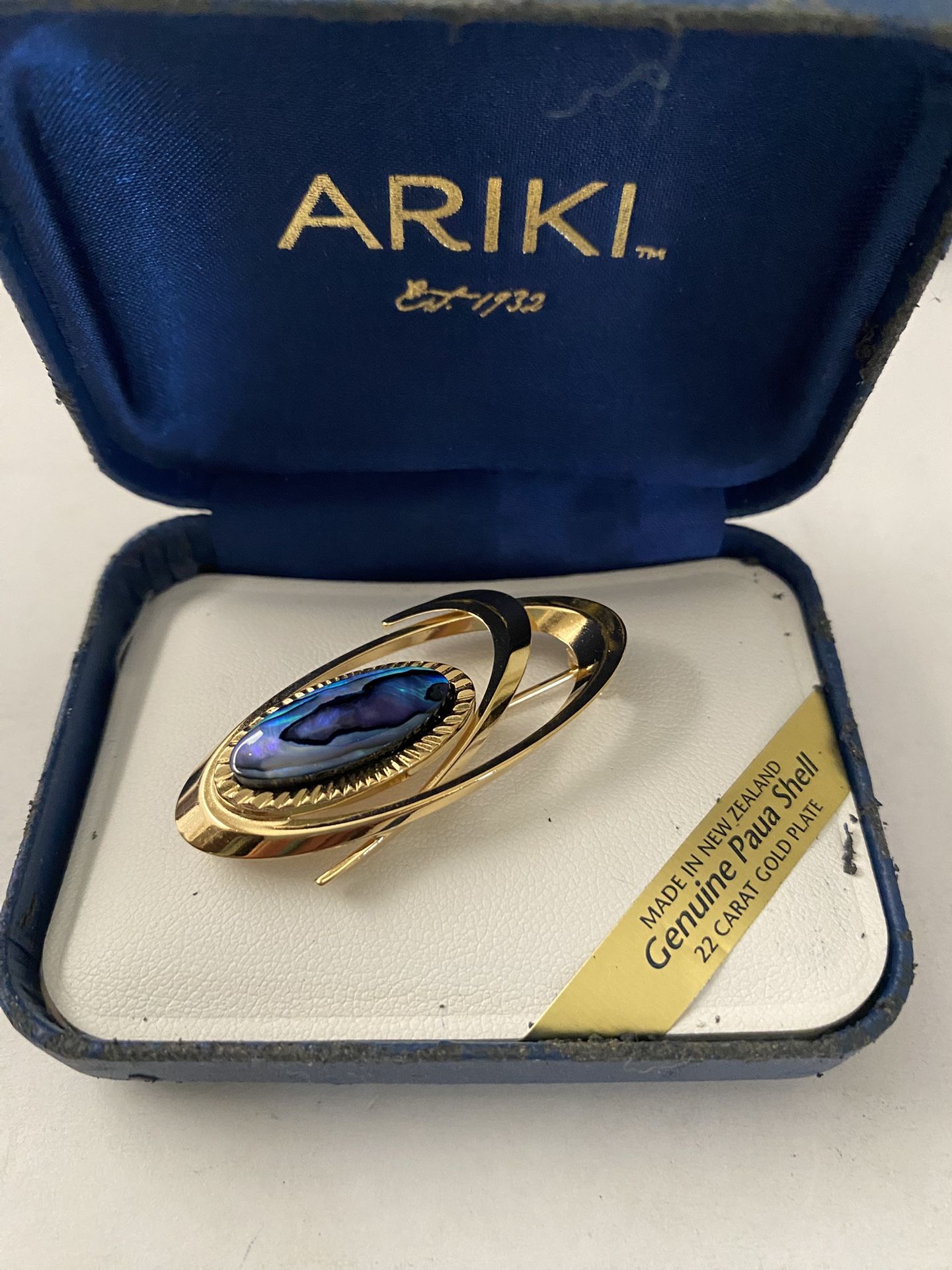 Vintage 22K Gold Plated Brooch