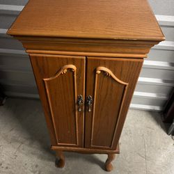 Jewelry Cabinet In Great Condition For Sale 