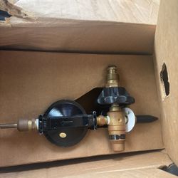 Vertical Piston Ballon Regulator