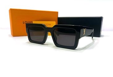 NEW  LAV Clash Sunglasses 😎🕶️ BLACK