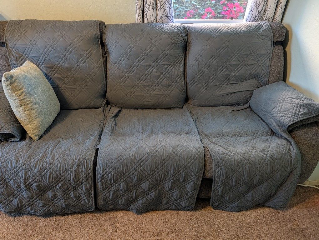 Reclining Couch 