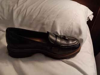Black Leather Tassel Loafer with Platform Sole