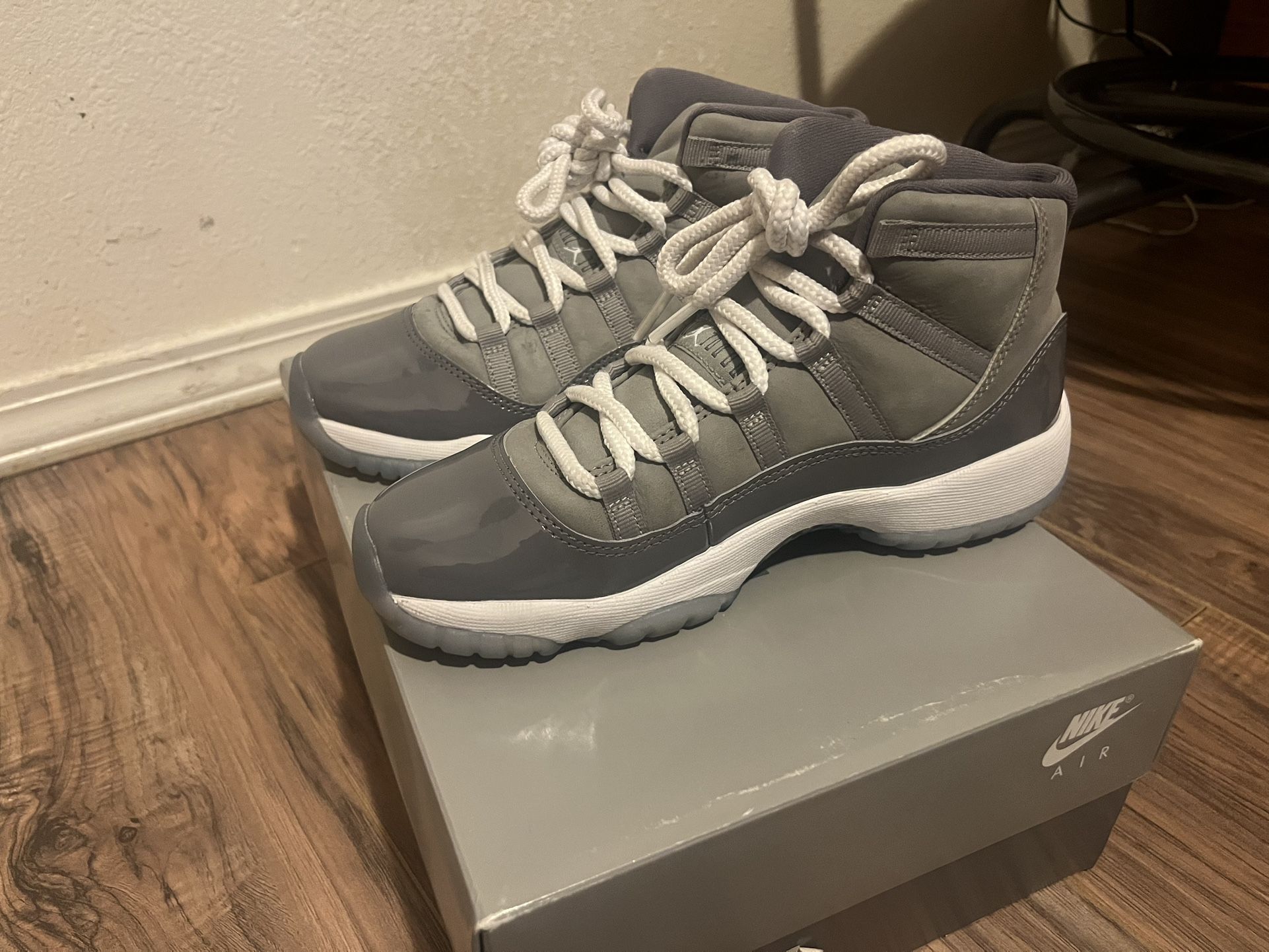 Jordan 11s