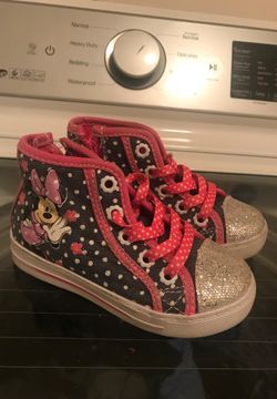 Size 8 girl shoes